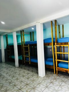 Go Slow Hostel - - 3