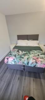 Al miraj - Bristol - 9