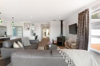 Beachview Bliss - Clarks Beach Holiday Home - Clarks Beach - 4