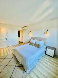 Before making a request, read my profile host at the bottom of page # Exceptional Villa with Pool and Panoramic View - Aspremont - 8