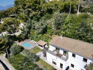 Before making a request, read my profile host at the bottom of page # Exceptional Villa with Pool and Panoramic View - Aspremont - 6