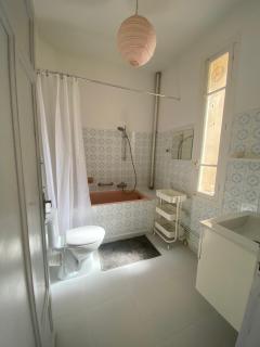 2 pièces Place Miot, côté cours - Ajaccio - 6