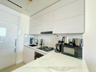 Gold Kissed 1br Apt In The Heart Of Jvc! - 4