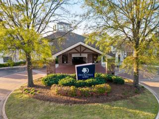 DoubleTree Suites by Hilton Hotel Huntsville South - Huntsville - 8
