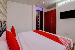 Hotel O Royal Dream - Noida - 1
