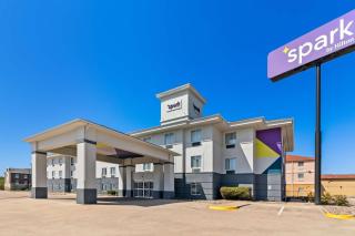 Spark by Hilton Killeen - Killeen - 0