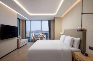 Wyndham Hotel Guangzhou Huangbian Metro Branch - Free shuttle bus to Canton Fair - Canton - 1