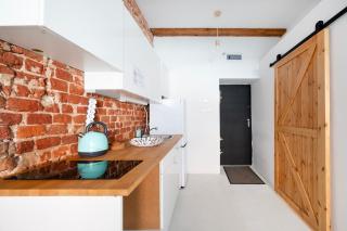 Loft Hideaway Studio by BookingHost - 7