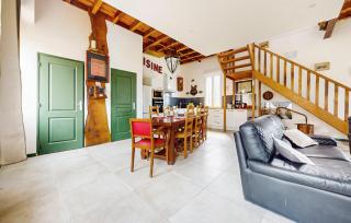 Cozy Home In Cossaye With Wifi - 6