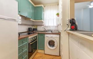 Gorgeous Apartment In Torrevieja - Torrevieja - 4