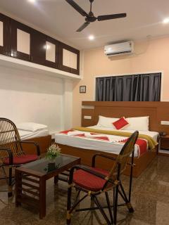 Adi Deva Inn - Guruvayoor - 0