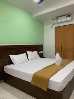 Adi Deva Inn - Guruvayoor - 9