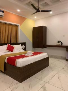 Adi Deva Inn - Guruvayoor - 6