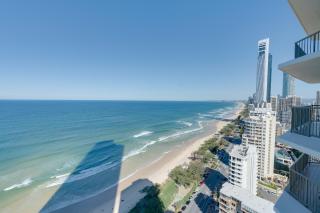 2BR - Beachfront Bliss with Stunning Ocean Views - Gold Coast - 2