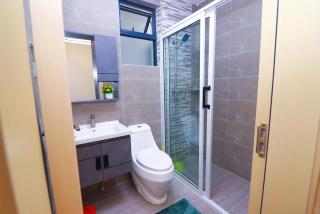 luxurious two bedroom apartment with well equipped gym ,heated swimming pool, ample parking space and a relaxing rooftop with amazing city views - Nairobi - 6
