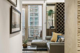 2BR in Downtown with Burj Khalifa & Fountain views - 9