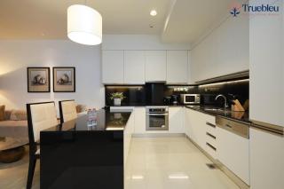 Luxury Marina View Apartment in JW Marriott Residences - Dubai - 4