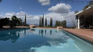 Riverside Views & Pool Retreat - Riverside - 6