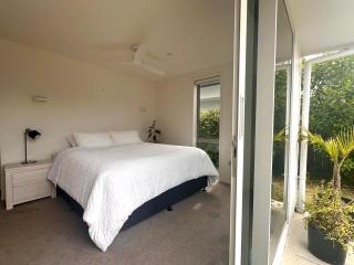 Easy Beach Holiday - in a Great Location - Mount Maunganui - 2