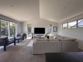 Easy Beach Holiday - Mount Maunganui - 8