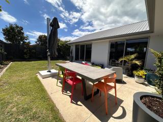 Easy Beach Holiday - in a Great Location - Mount Maunganui - 9