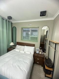 29Windsor - - 5