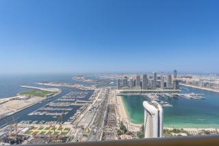 Stylish1BHK in Elite Residences, Marina with View - 0