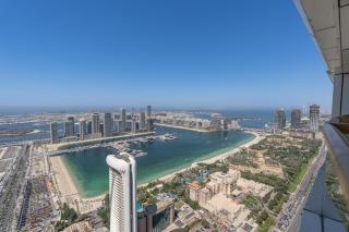 Stylish1BHK in Elite Residences, Marina with View - 6