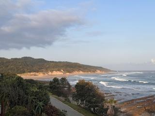 24 on Beach - Morganʼs Bay - 2