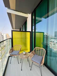 Jvc 1br Oasis Serene Interiors Pool & Parking - 1