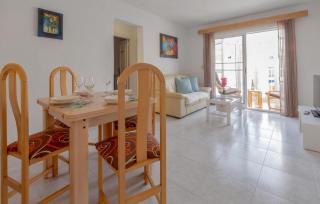 Amazing Apartment In Torrevieja - Torrevieja - 5