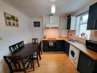 Cozy Seaview Flat - Clacton-on-Sea - 1
