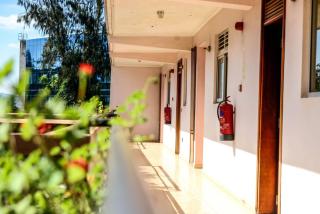 Room in Apartment - Enjoy the amenities offered by this Suite - Kigali - 5