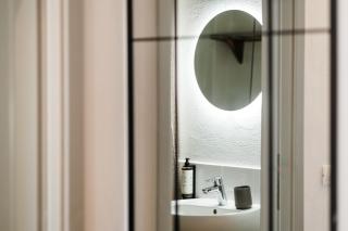 Forest Villa Private Apartment with Balcony & Parking - Hublou Home 5 - Sinaia - 7