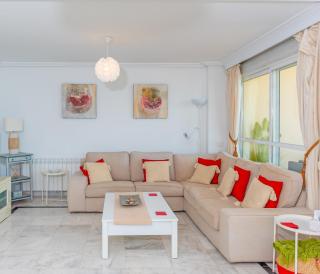 Torrequebrada beachfront apartment, Costa del Sol - 5