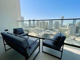 Chic Jvc 1br Pool Access, Balcony & Parking - 5