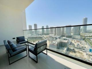 Chic Jvc 1br Pool Access, Balcony & Parking - 7