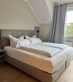 Hotel Ostseeblick - direkt hinter den Dünen - Ostseebad Karlshagen - 2
