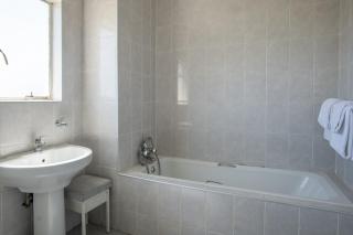 Montclair Resort & Conference - 4