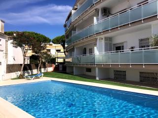 Apartment with Pool 50 meters to the beach - 9