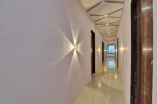 Hotel O VR Hotel - Surat - 4