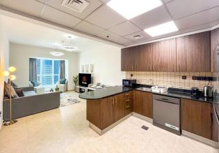 Livbnb-High Rise 1BR with Balcony Near Barasti Beach - Dubai - 3