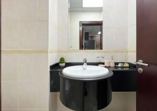 Livbnb-High Rise 1BR with Balcony Near Barasti Beach - Dubai - 1