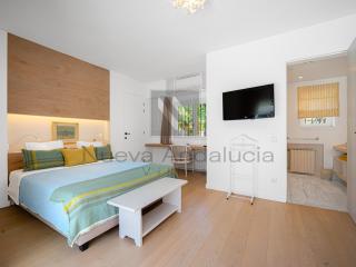 Luxury Villa on Frontline Golf - Madrid - 8