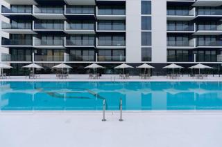 Bright 1br In Jvc Pool, Balcony & Parking - 6