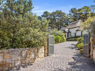 Beau's Cape Retreat - 2