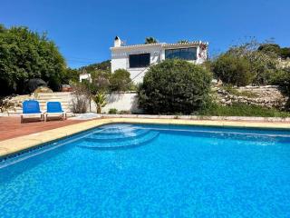 4 Bedroom Villa with pool in Javea - - 0
