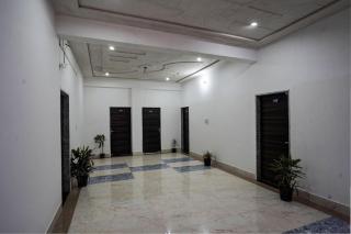 Hotel Uv Gosana Mathura - Mathura - 4