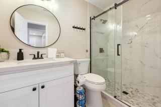 2 Homes in 1 Sleeps 18 10 Min to Zoo and Beach - San Diego - 5