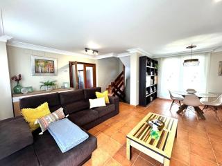 Villa, ocean view, parking, beach - - 4